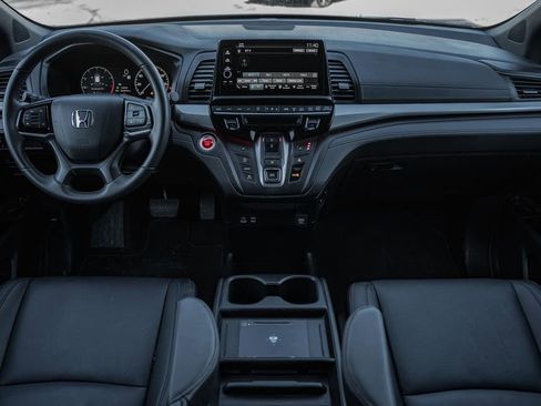 Used 2025 Honda Odyssey Sport-L image 18
