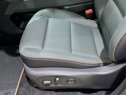 New 2026 GMC Acadia AT4 image 20