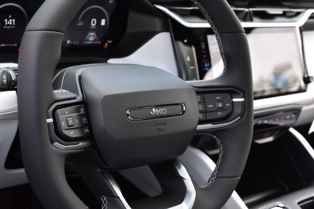 New 2026 Jeep Cherokee Overland AWD/4WD image 11
