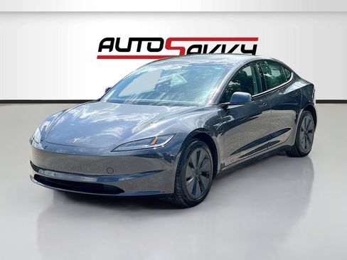 Used 2025 Tesla Model 3 Long Range RWD image 3