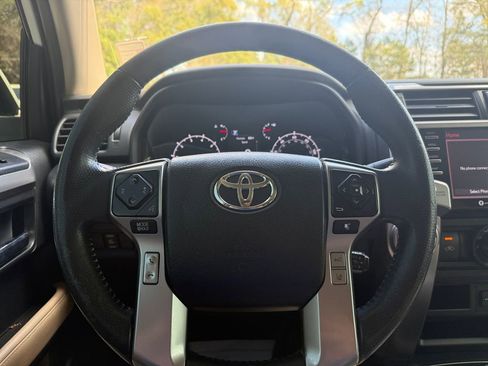 Used 2021 Toyota 4Runner SR5 image 20