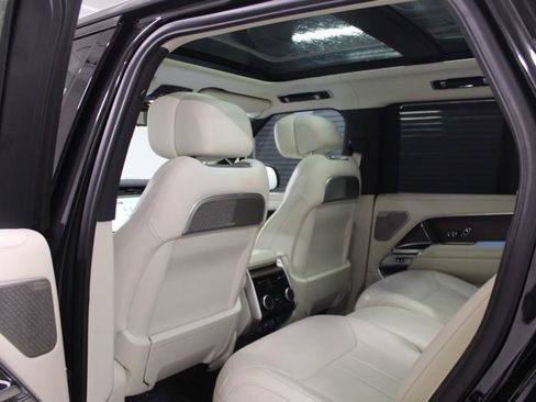 Used 2025 Land Rover Range Rover Autobiography AWD/4WD image 41