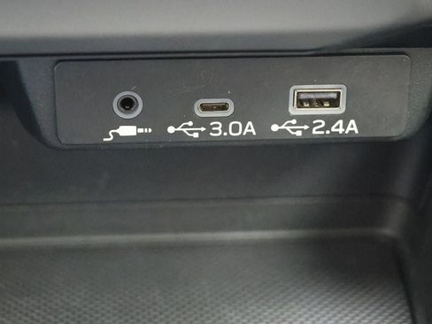 Used 2024 Subaru Crosstrek 2.0i Premium image 25