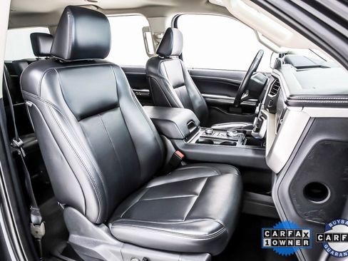 Used 2024 Ford Expedition Max XLT image 30