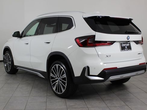 New 2026 BMW X1 xDrive28i w/ Technology Package image 3