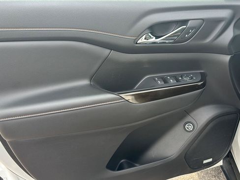 Used 2023 GMC Acadia AT4 w/ LPO, Floor Liner Package AWD/4WD image 15