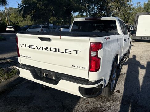 Used 2021 Chevrolet Silverado 1500 Custom AWD/4WD image 7