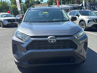 Used 2021 Toyota RAV4 LE AWD/4WD video 2