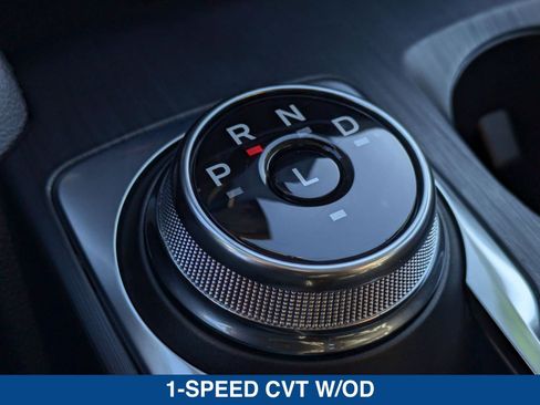 Certified 2025 Ford Escape PHEV image 33