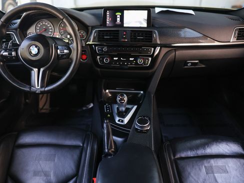 Used 2020 BMW M4 Coupe w/ Competition Package RWD image 25