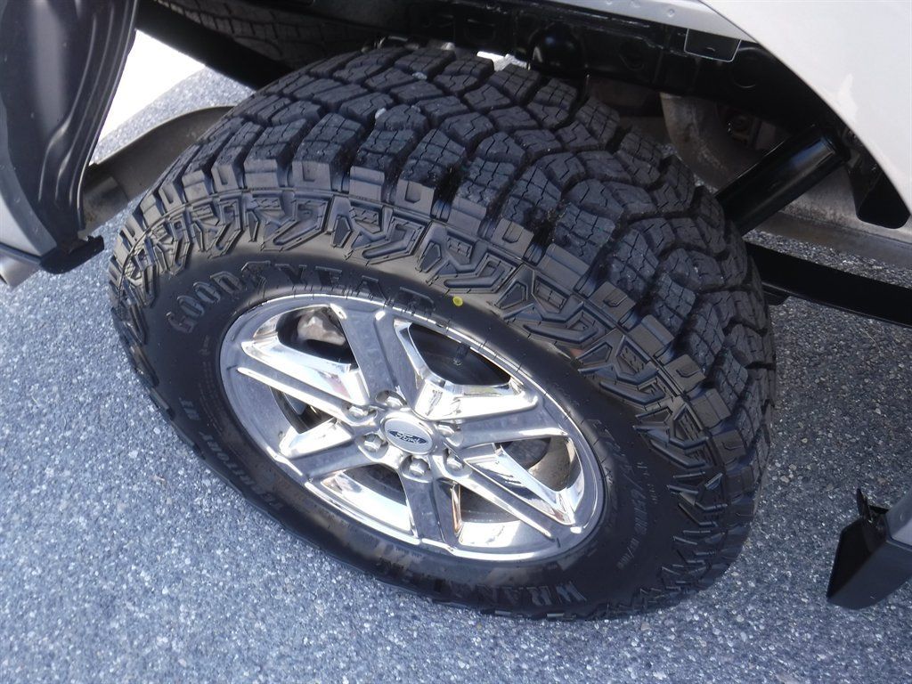 Used 2025 Ford F150 XLT w/ Equipment Group 301A Standard AWD/4WD image 4