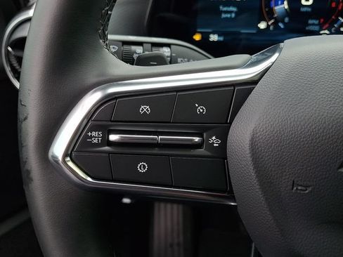 Used 2026 Chevrolet Equinox LT FWD image 16