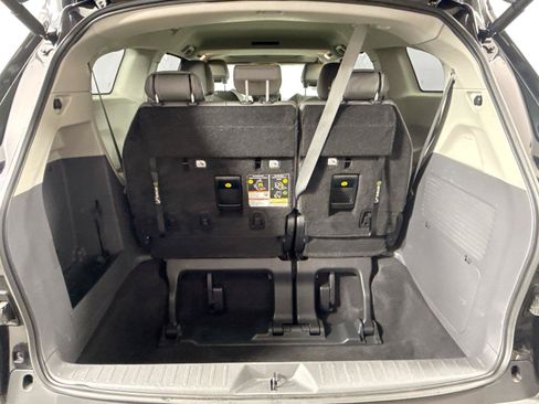 Certified 2024 Toyota Sienna XLE FWD image 37