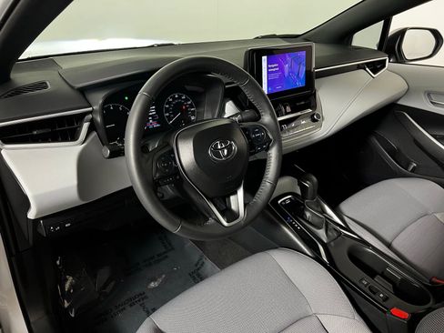 Used 2024 Toyota Corolla SE image 12
