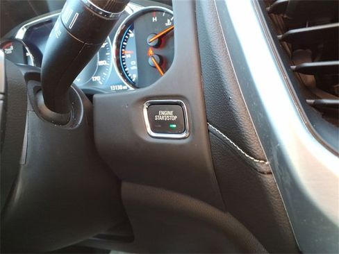 Certified 2023 GMC Acadia SLT w/ Elevation Edition image 17