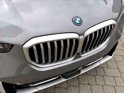 Used 2025 BMW X5 xDrive50e image 33