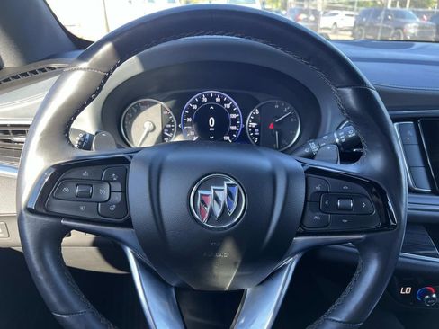 Used 2024 Buick Enclave Premium image 18
