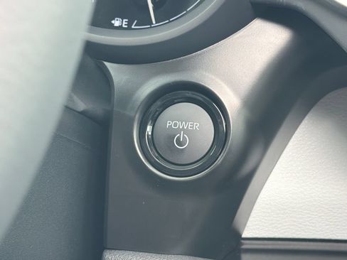 New 2026 Toyota Sienna XLE FWD image 31