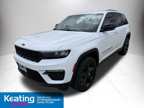 Used 2023 Jeep Grand Cherokee Limited w/ Black Appearance Package AWD/4WD image 4