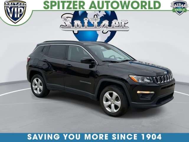 Used 2019 Jeep Compass Latitude w/ Popular Equipment Group AWD/4WD image 3