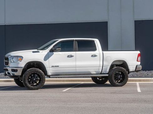 Used 2019 RAM 1500 Big Horn AWD/4WD image 3