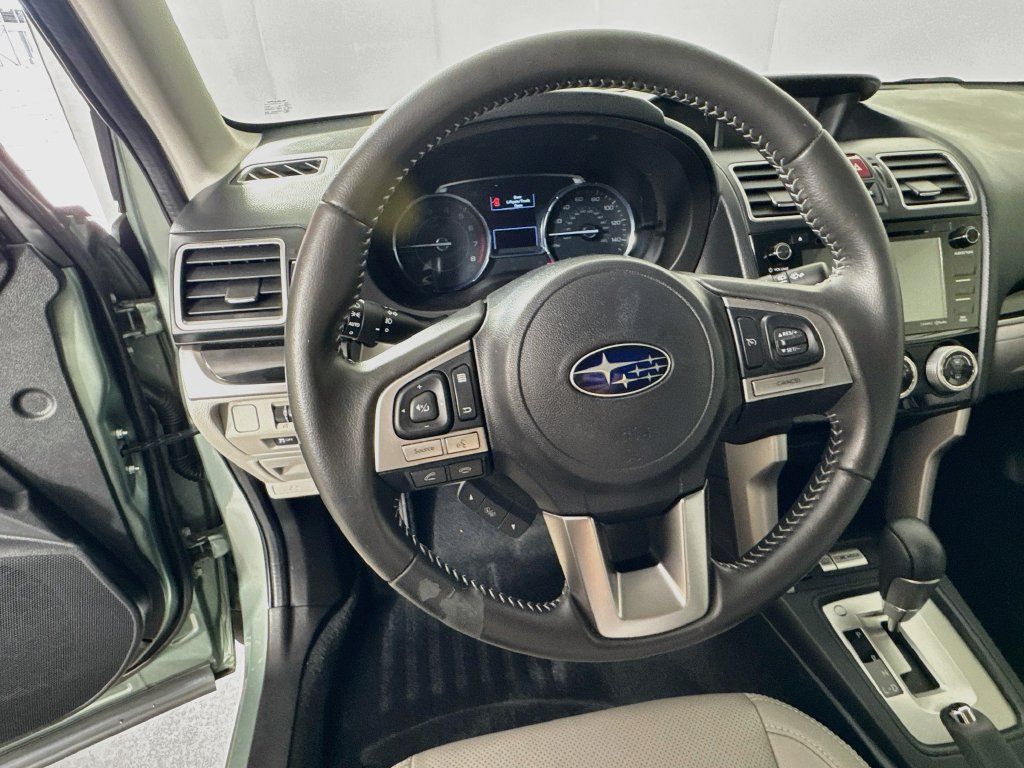 Used 2017 Subaru Forester 2.5i Limited AWD/4WD image 11