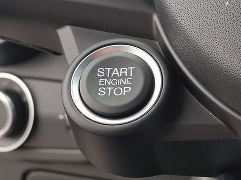 Used 2024 Alfa Romeo Stelvio Veloce image 25