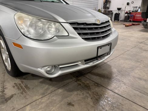 Used 2008 Chrysler Sebring Touring w/ Special Touring Group image 2