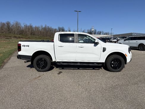 New 2026 Ford Ranger Lariat w/ Black Appearance Package AWD/4WD image 6
