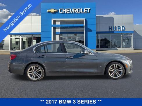 Used 2017 BMW 330e 330e iPerformance image 3