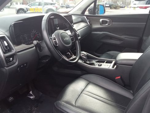 Used 2022 Kia Sorento S image 13