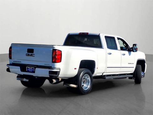 Used 2016 GMC Sierra 3500 Denali w/ Duramax Plus Package image 6