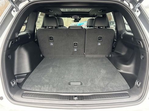 New 2025 Jeep Grand Cherokee Limited w/ Black Appearance Package image 4