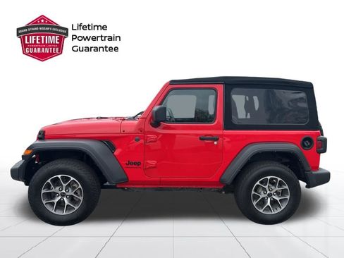 Used 2024 Jeep Wrangler Sport AWD/4WD image 2