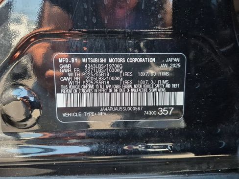 Used 2025 Mitsubishi Outlander Sport SE AWD/4WD image 35