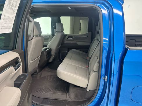 Used 2023 Chevrolet Silverado 1500 RST AWD/4WD image 19