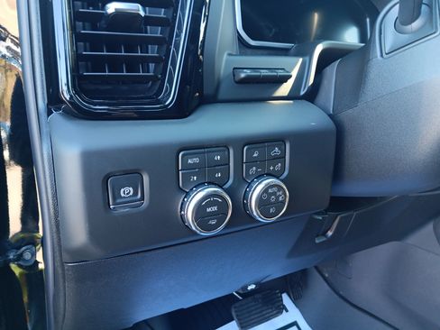 New 2026 GMC Sierra 2500 AT4 w/ AT4 Premium Plus Package AWD/4WD image 9