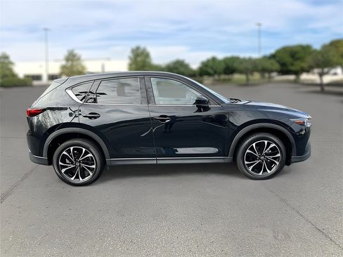 Used 2022 MAZDA CX-5 AWD 2.5 S w/ Premium Package image 7