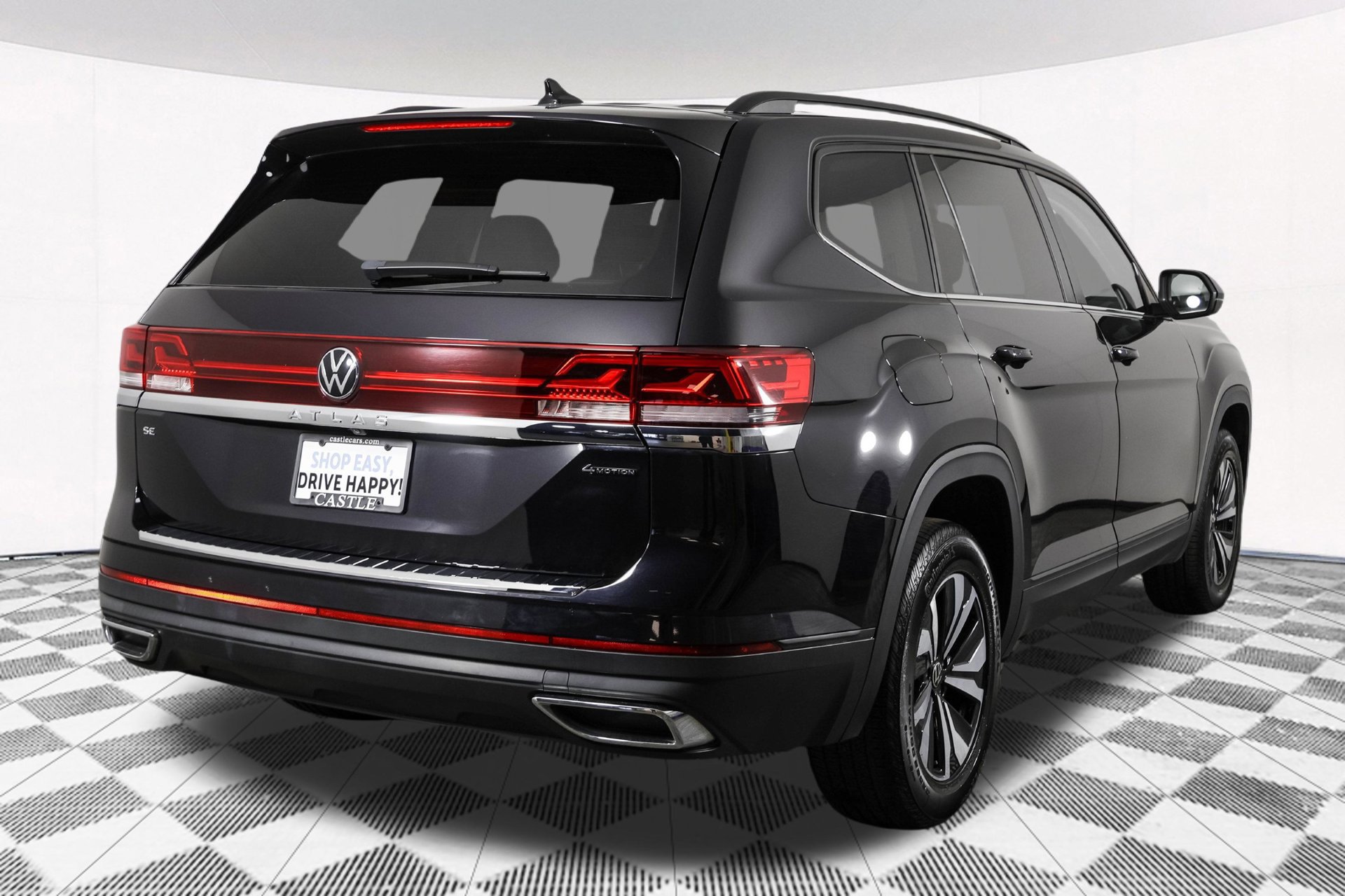 Used 2024 Volkswagen Atlas SE AWD/4WD image 15
