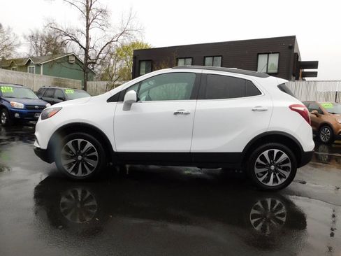 Used 2021 Buick Encore Preferred AWD/4WD image 22