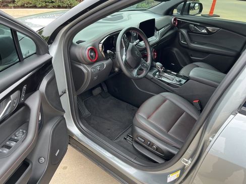 Used 2023 Chevrolet Blazer RS w/ Driver Confidence II Package FWD image 6