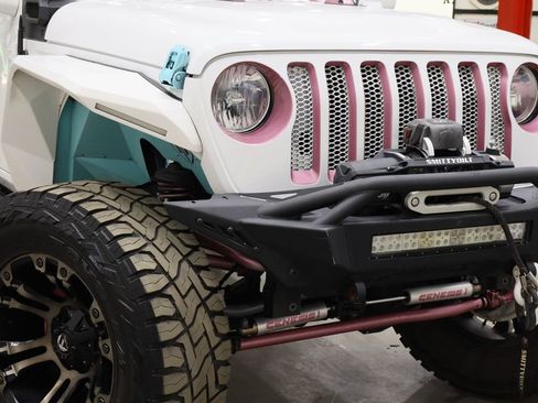 Used 2018 Jeep Wrangler Unlimited Sport S image 30