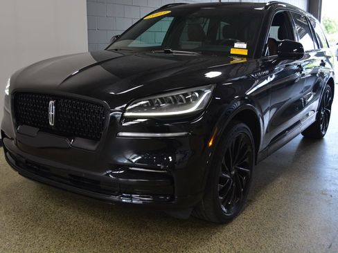 Certified 2023 Lincoln Aviator Reserve w/ Jet Package AWD/4WD image 1