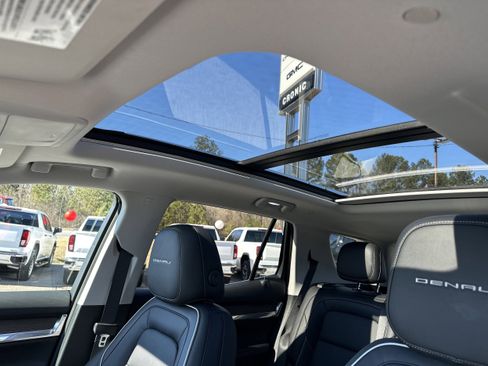 Used 2026 GMC Terrain Denali image 33