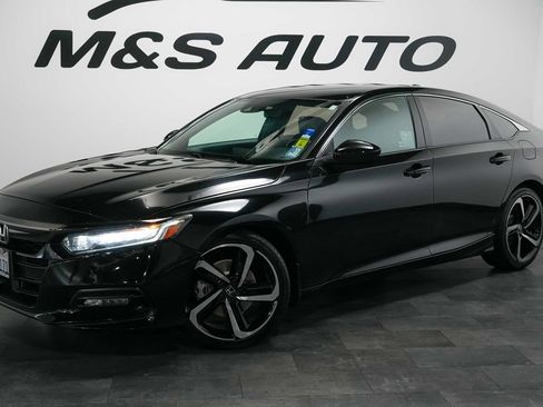 Used 2020 Honda Accord Sport image 2