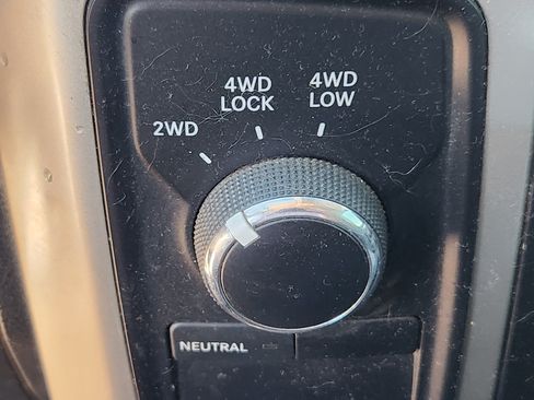 Used 2015 RAM 2500 Big Horn AWD/4WD image 16