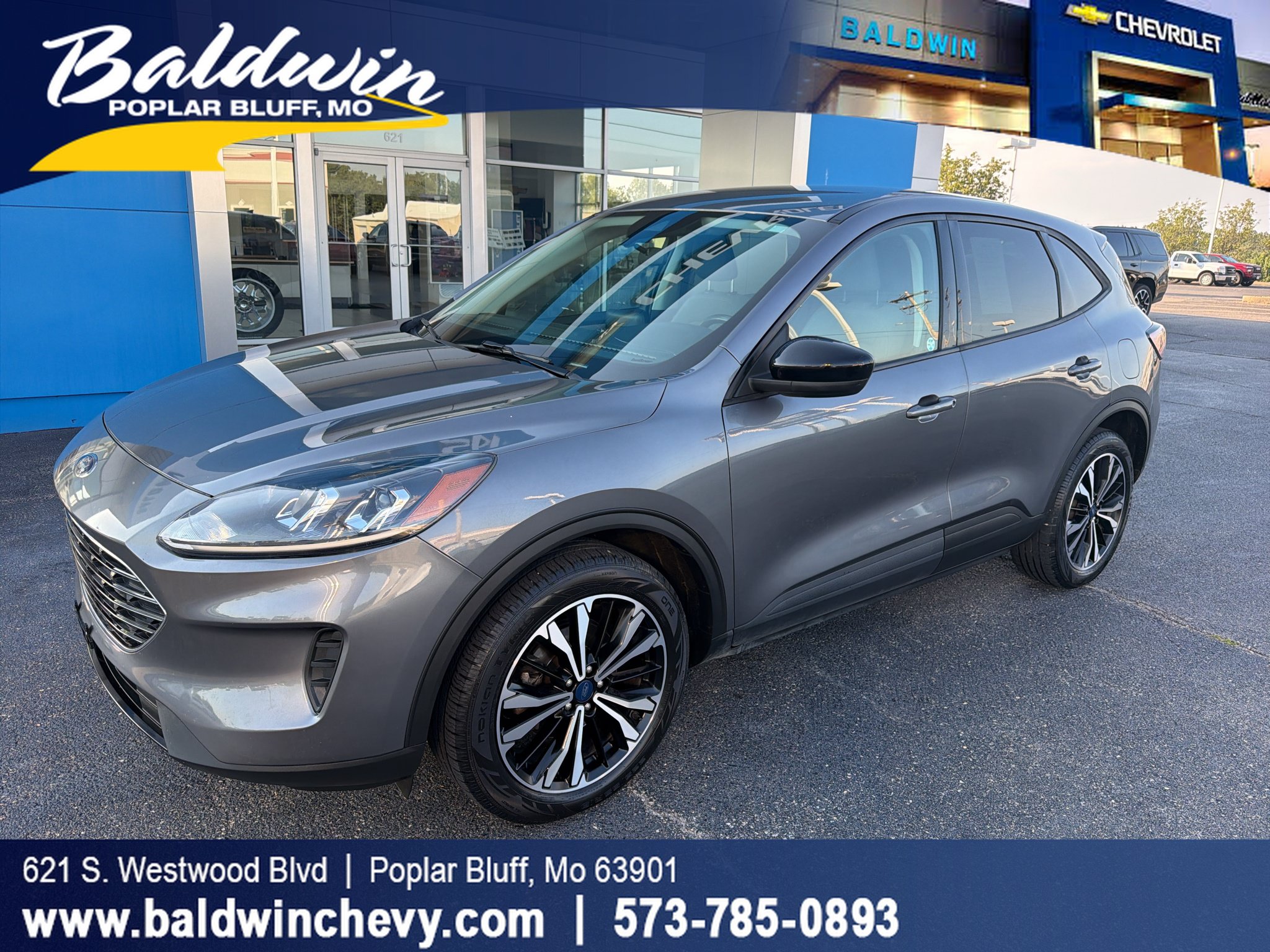 Used 2021 Ford Escape SE w/ SE Sport Appearance Package AWD/4WD image 1