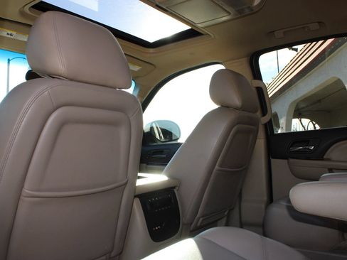 Used 2013 GMC Yukon Denali AWD/4WD image 13