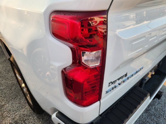 Used 2024 Chevrolet Silverado 1500 Custom RWD image 6