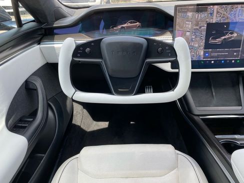 Used 2022 Tesla Model S Plaid AWD/4WD image 13